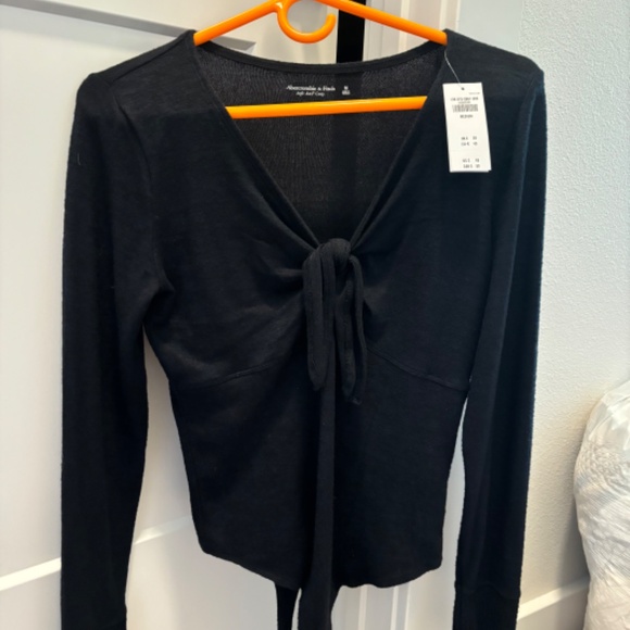 Abercrombie  Women's Tie-Front Bodysuit - Picture 5 of 5